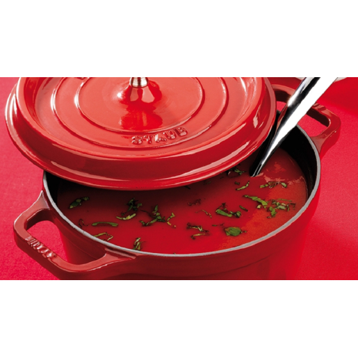 Cratita de fonta STAUB "La Cocotte" + Cadou: Accesoriu pentru fierbere la aburi, (26cm, Rosie)